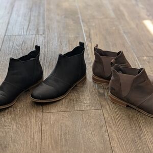 Rocket Dog Men's Chukka Boots in Black and Brown